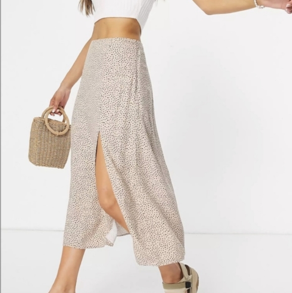 Abercrombie & Fitch High Slit Flirty Midi Skirt | Size XS - Picture 3 of 14